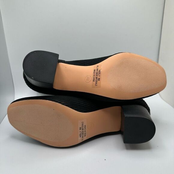 CUSHIONAIRE Women's Stretch bootie +Memory Foam 8 BLACK - Picture 5 of 7